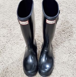 Hunter black rain boots